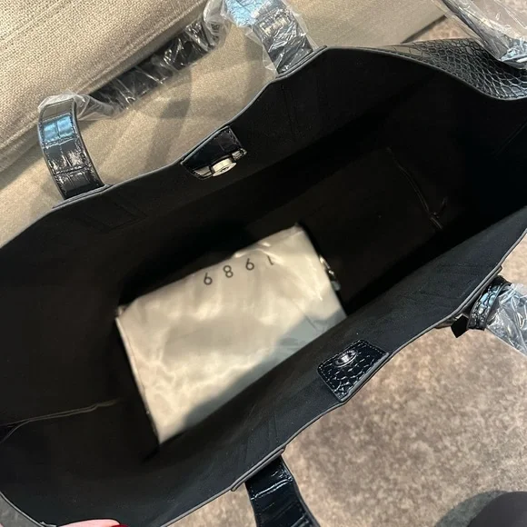 Croc-Embossed Black Faux Leather Tote Bag - Picture 3 of 3